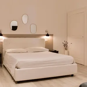 Boutique , Bari Włochy